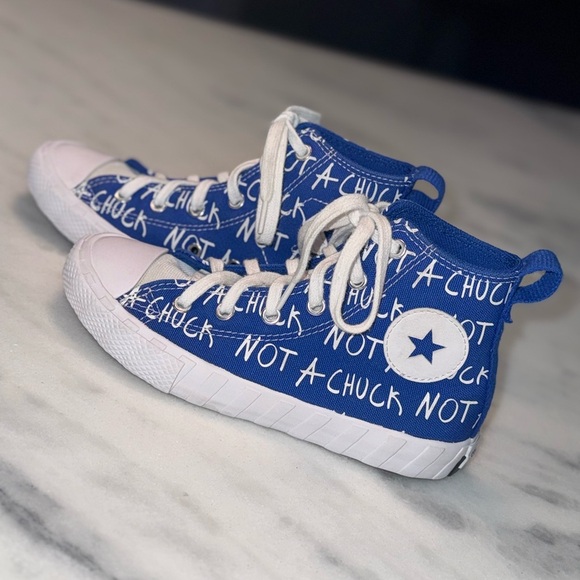 Converse UNT1TL3D “Not a Chuck” Youth Size 1 Hightop Sneaker - Picture 3 of 10